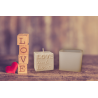Moule bougie en silicone "cube LOVE" pour exprimer l'amour