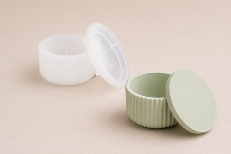 Moule silicone pot rond bas rayé avec couvercle Jesmonite