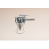 Entonnoir à piston pour la fabrication de fondants parfumés et colorés
