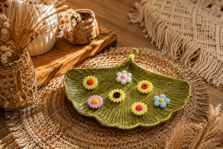 Moule en silicone 3 fleurs décoratives pour sublimer vos bougies artisanales