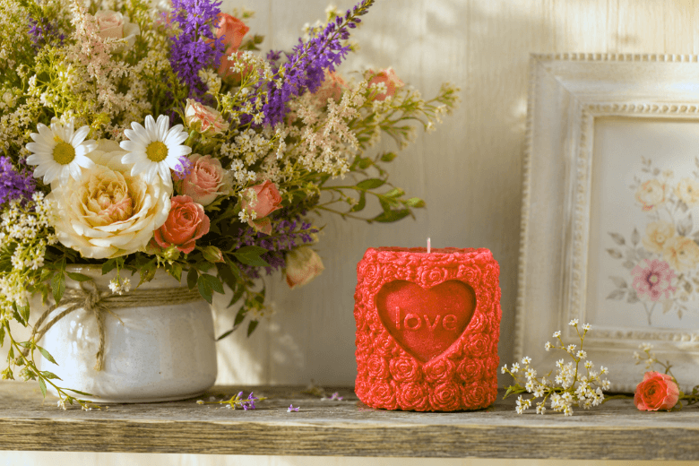 Moule bougie Love en fleurs pour des créations au charme intemporel