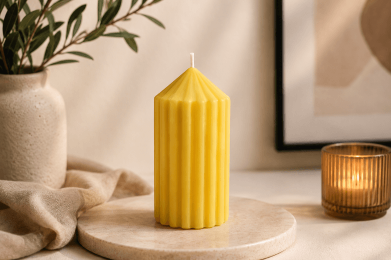 Moule silicone "colonne" pour la fabrication de bougies moulées.