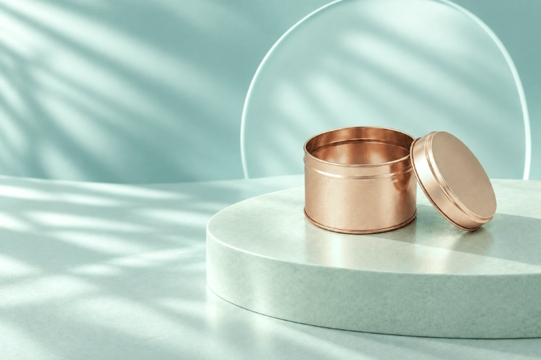 Vente de contenants boite métallique  pour la création de bougies moulées.