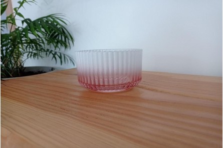 Coupe verre rose blanche