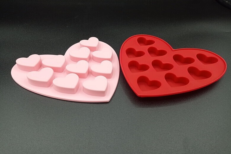 Vends Moule Silicone En Forme De C Ur Pour La Fabrication De Fondants Parfum S